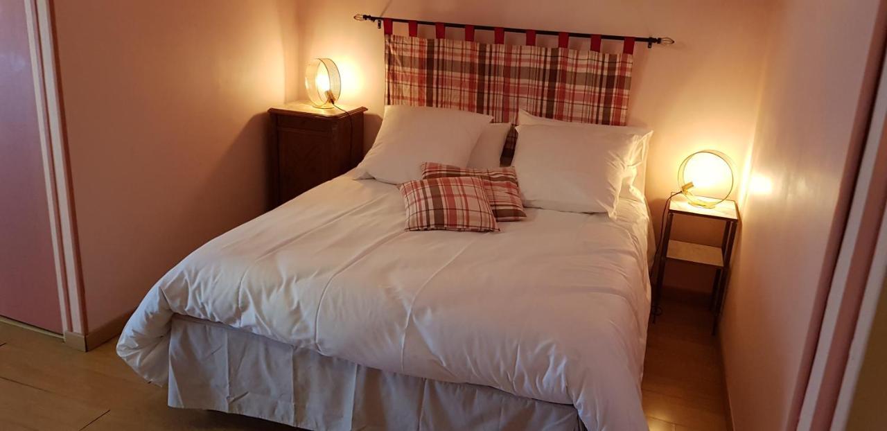 Bed and Breakfast Bleu Bonheur Dennevy Экстерьер фото