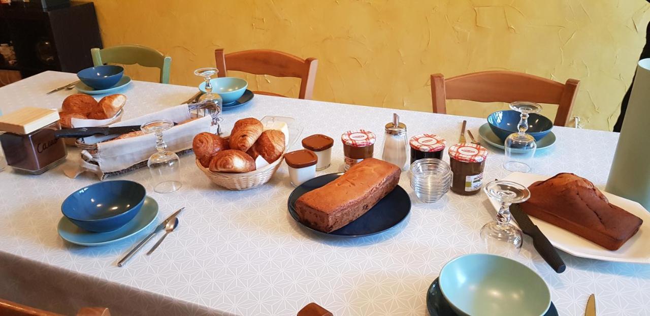 Bed and Breakfast Bleu Bonheur Dennevy Экстерьер фото